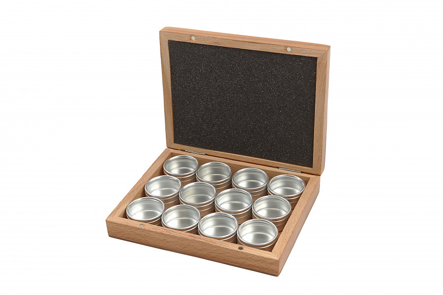 HBM - Assortiment de 12 boîtes de rangement en aluminium de 41 mm dans une caisse en bois.